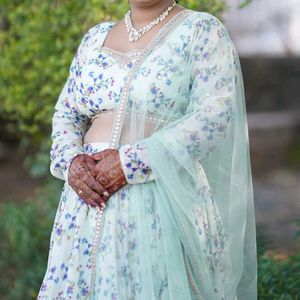 Elegant Floral Print Lehenga Choli Set