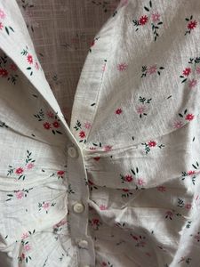 Chic Floral Print Ruched Button-Up Shirt