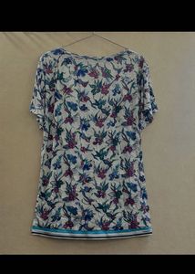 Vibrant Floral Print Casual T-Shirt