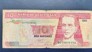 10 Quezta Bank Note Of Guatemala