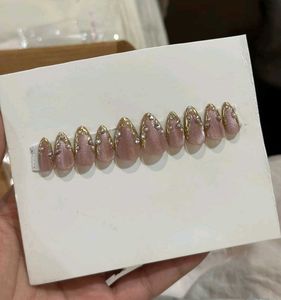 Elegant Press-On Nail Set