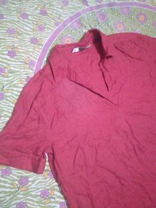 Red V-Neck Short Sleeve Top