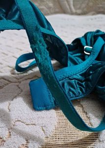 💥🆕️ Set Of 3 Satin Bras