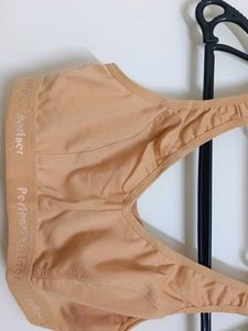 "🌕COMFORTABLE EVERYDAY WEAR SPORTS BRA, 👙✨"