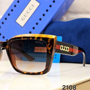 Gucci Sunglasses - cat Eye