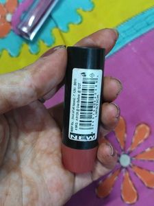 ELLE 18 Color Pops Matte Lipstick