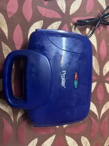 Cond. 3-  Prestige Toaster Unused But Body Damage