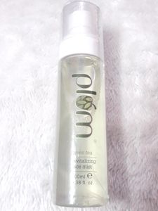 Plum Green Tea Revitalizing Face Mist