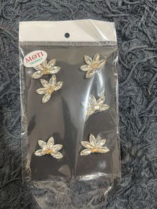 Sparkling Flower Embellishments - Set of 6