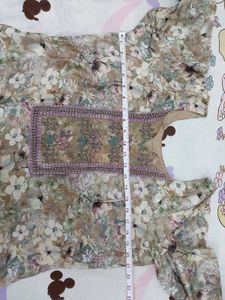 women pant suit with dupatta