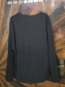 H&amp;M Solid Dark Grey Long-Sleeve Crewneck T-Shirt