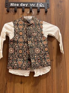 White Shirt N Waistcoat Set Fir Boys 💚🤍