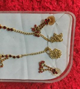 Red and Gold Jewelery Set