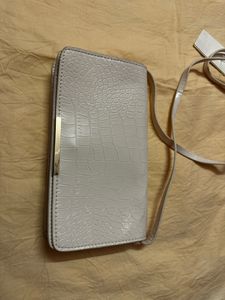 H&amp;M White Sling Bag