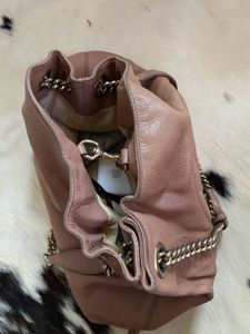 Gucci Shoulder Bag - Pink Leather