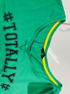 Green Graphic Print Sleeveless jersey