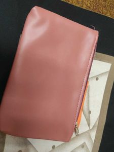 Leather travel pouch:- dusty mauve
