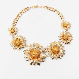 Limited Edition Zara Metallic Floral Necklace