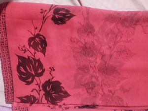 Elegant red Saree with Leaf Print