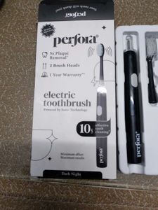 Perfora Electric Toothbrush Set brand new