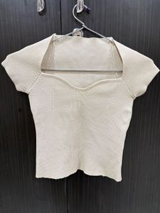 beige knit crop top
