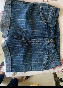 Short Hot Pant