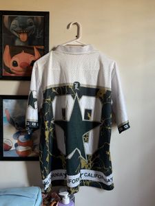 Unique Graphic Print Jersey T-Shirt