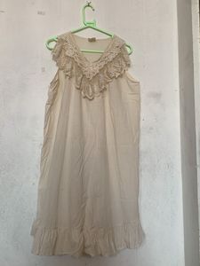 Cream Lace Trim Sleeveless Blouse