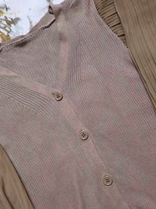Beige Ribbed Puff Sleeve Top