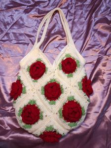 Chic Crochet Rose tote bag