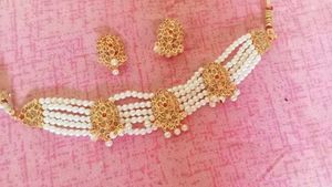 white stone Jewellery Set