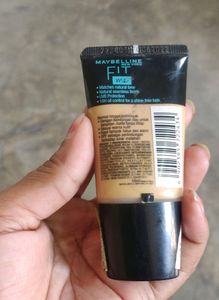 Maybelline Fit Me Foundation