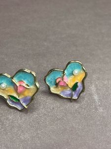 ENAMEL Vintage Heart Earrings