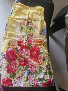 Vibrant Floral Print Sleeveless Dress