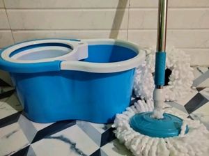 💥Mop With 2 Refills Brand New Unused