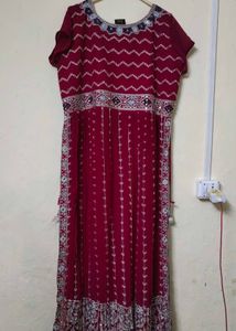 Elegant light Plum Embroidered Ethnic Nyra