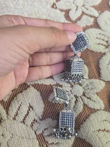boho vintage chic silver dazzling earring(jhumka)