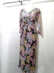 Floral Print V-Neck Midi Dress