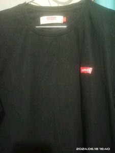 Used Full Sleeves Cotton Tshirt