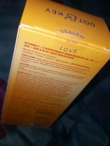Dot &amp; Key Super Bright Sunscreen