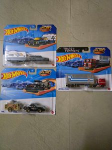 Hot Wheels Track Fleet Bundle(blister damage) of 2