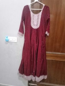 Embroidered Kurta Set - Maroon