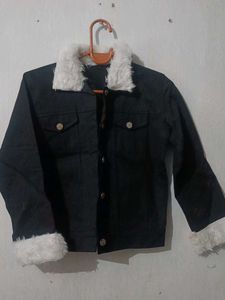 Stylish Black Denim Jacket with Fur