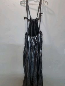 forever 21 never worn - Metallic Pleated Strappy D
