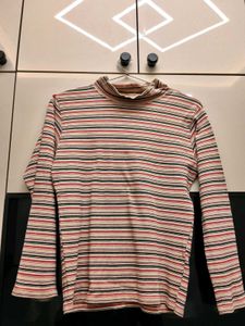 2 Y2K tops in COMBO 😍 + 1 turtle neck @49
