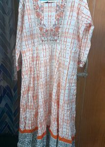 Elegant Floral Print Kurta