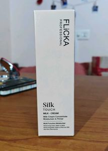 Flicka Silk Touch Moisturizer&Primer