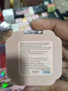 Color Strokes Fit Me Highlighter Palette