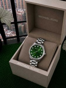 MICHAEL KORS LADIES WATCH ⌚💛GOOD QUALITY