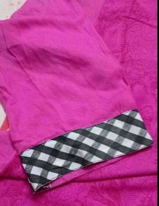 Fuchsia Kurta with Checkered Pocket Detail